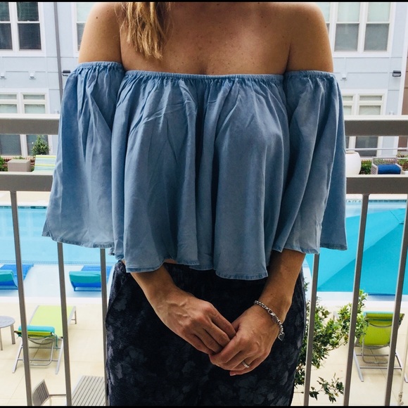Off shoulder Chambray Crop Top - Picture 1 of 3